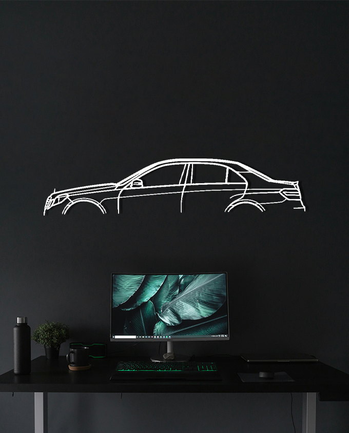 Mercedes Benz E550 W212 Classic Dark